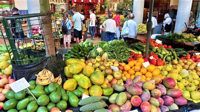 Image: Fruit rows at the funchal farmers market